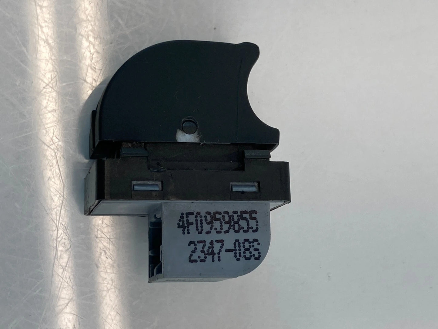 2007-2011 AUDI Q7 REAR RIGHT PASSENGER SIDE DOOR WINDOW CONTROL SWITCH 4F0959855