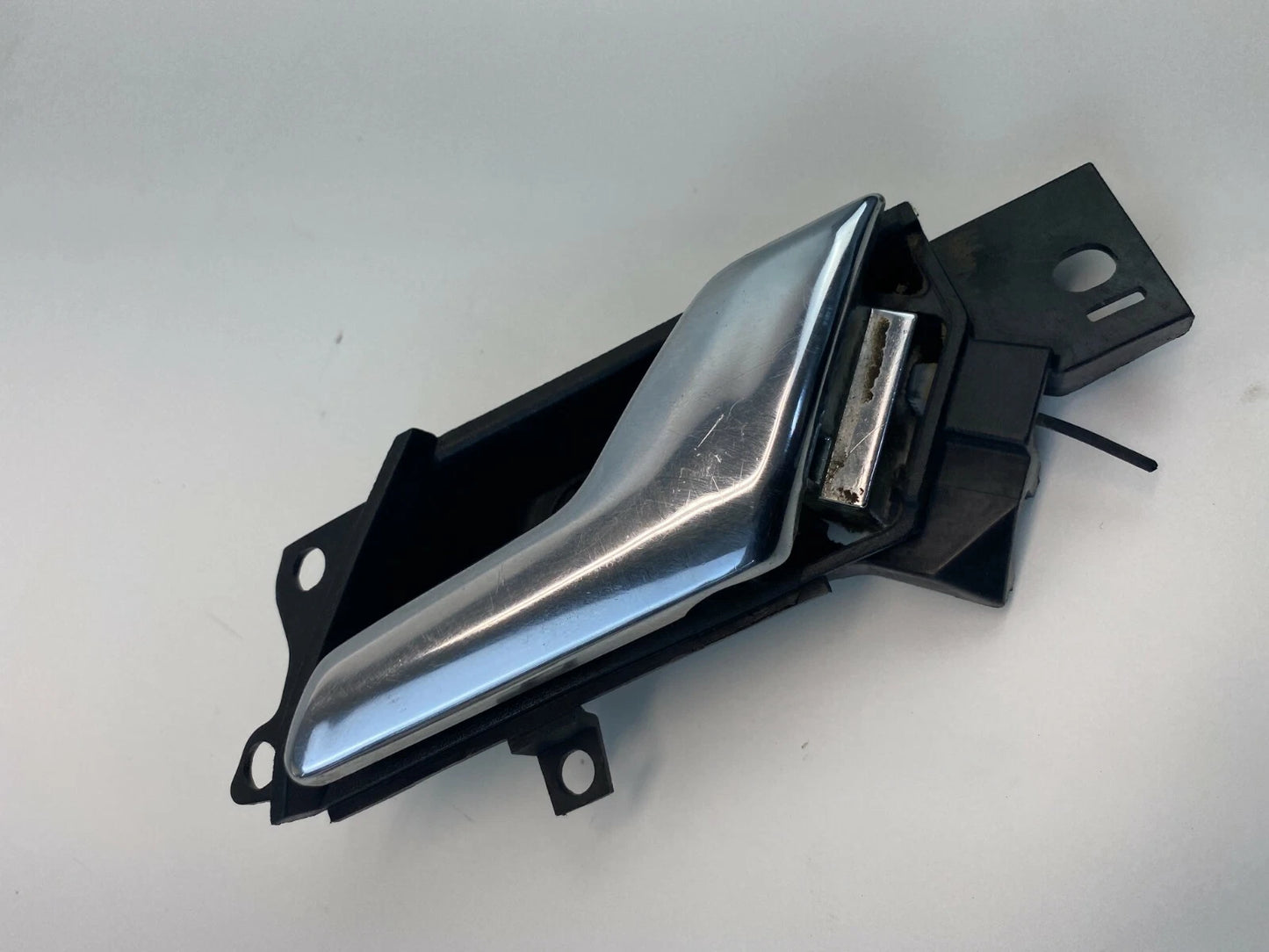 2008 2009 2010 SATURN VUE FRONT RIGHT PASSENGER SIDE INNER DOOR HANDLE OEM