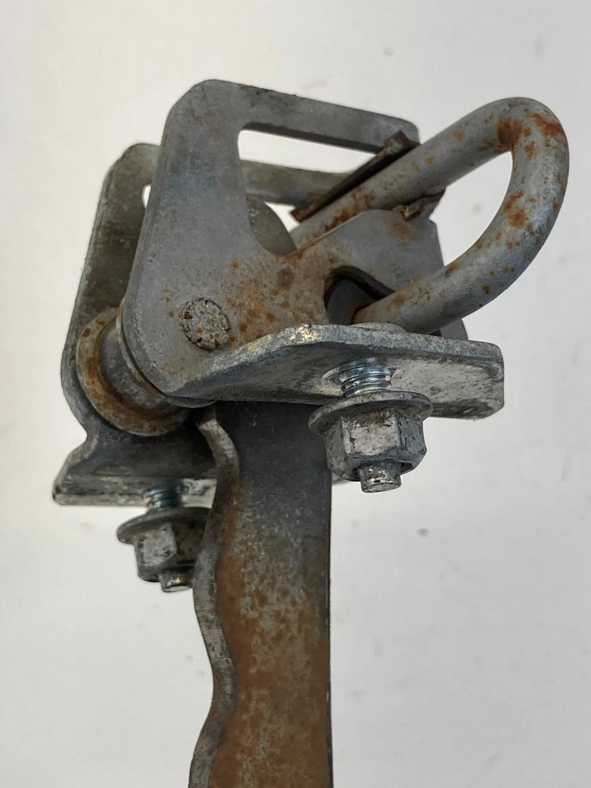 2005-2009 CHEVROLET TRAILBLAZER REAR RIGHT DOOR CHECK STRAP STOPPER HINGE