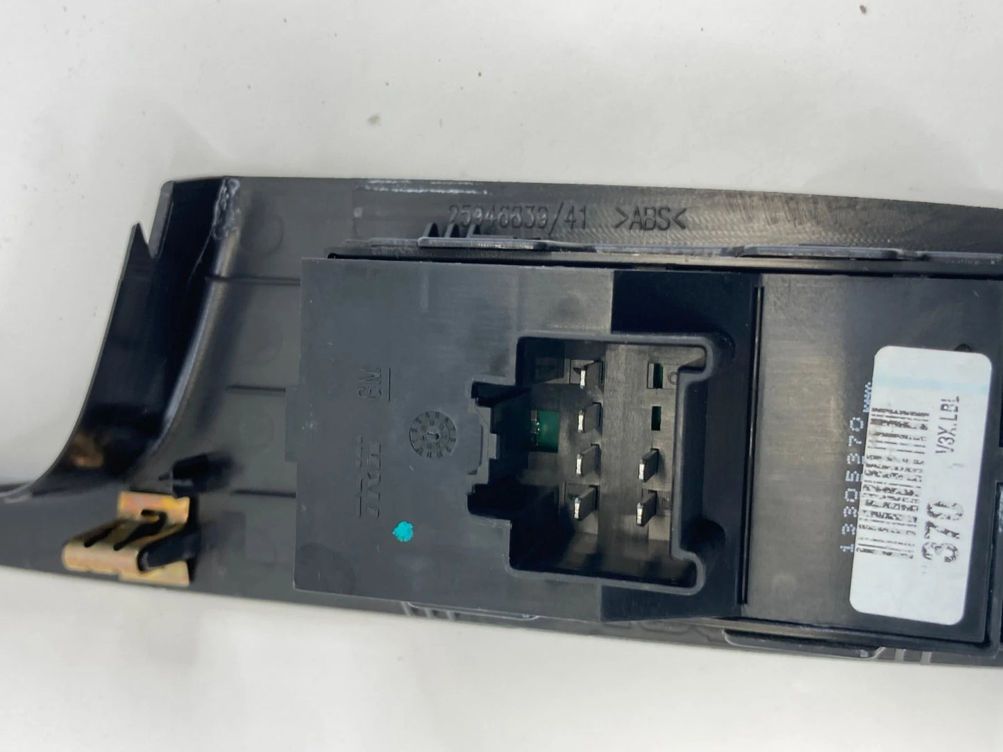 2010-2017 CHEVROLET EQUINOX FRONT RIGHT DOOR WINDOW CONTROL SWITCH 25946839 OEM