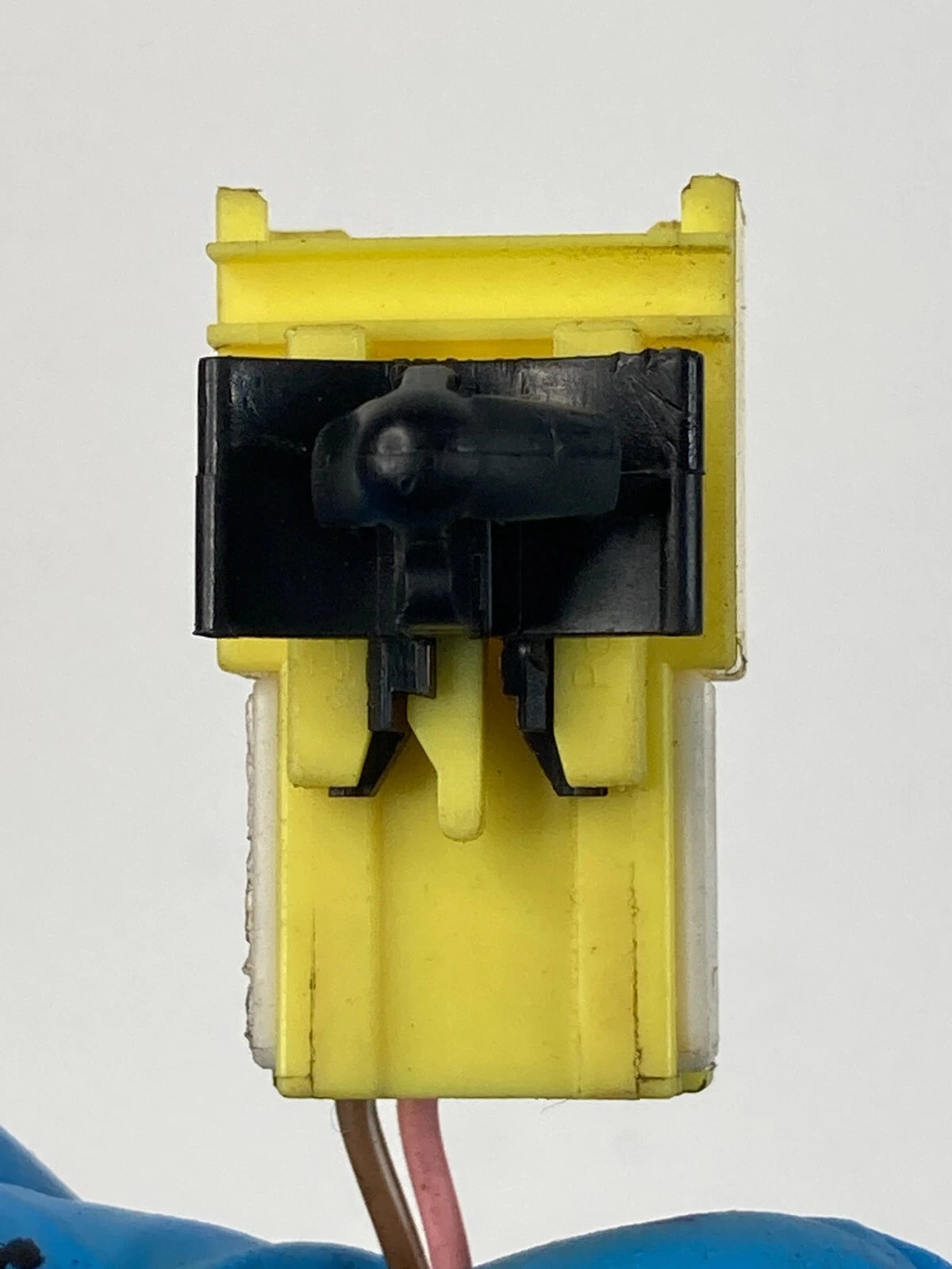 2012-2015 CHEVROLET CAPTIVA SPORT FRONT LEFT DRIVER SIDE SEAT BELT BUCKLE OEM