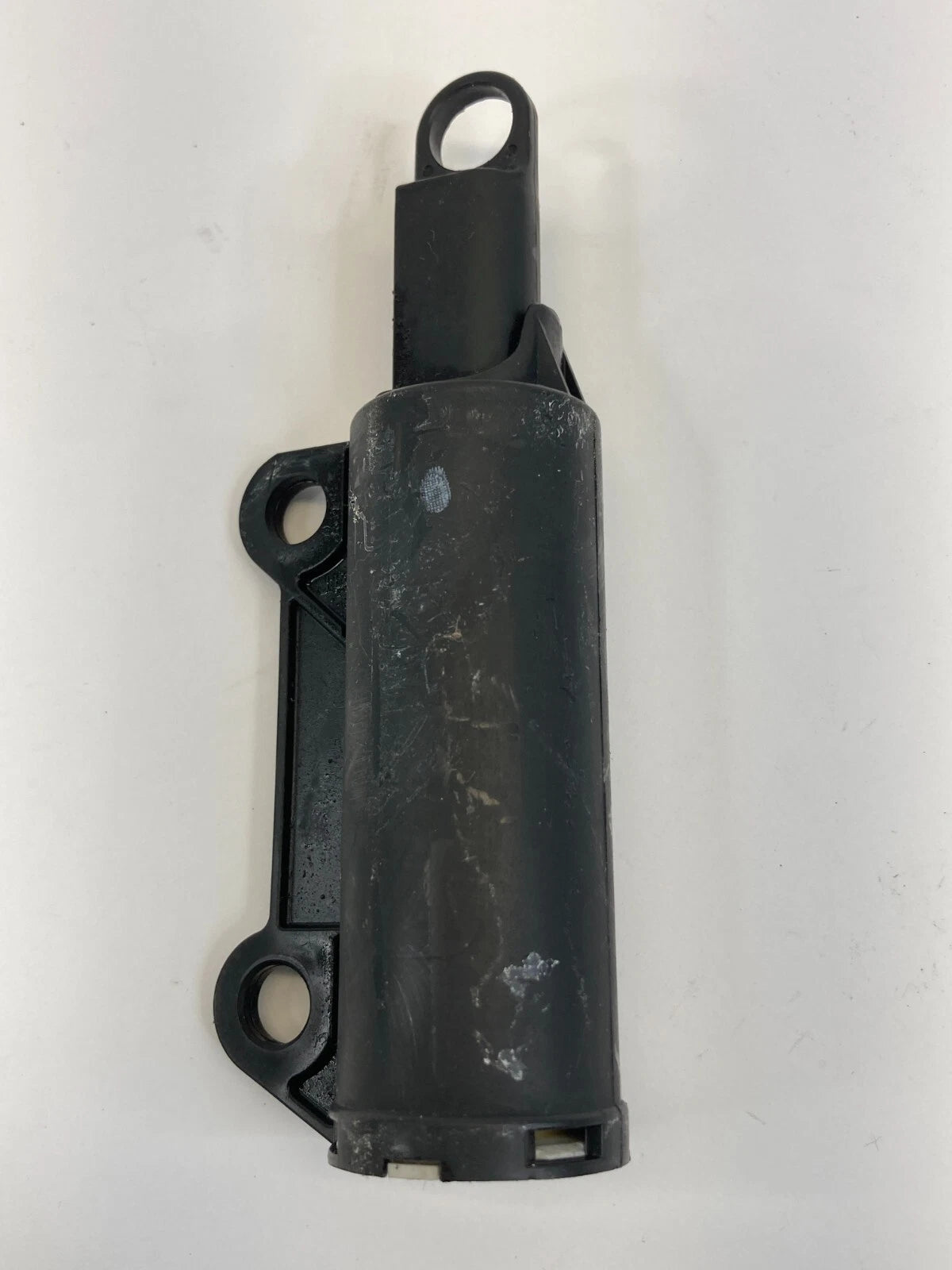 2012 13 14 15 16 17 2018 FORD FOCUS GLOVE BOX DAMPER SUPPORT OEM