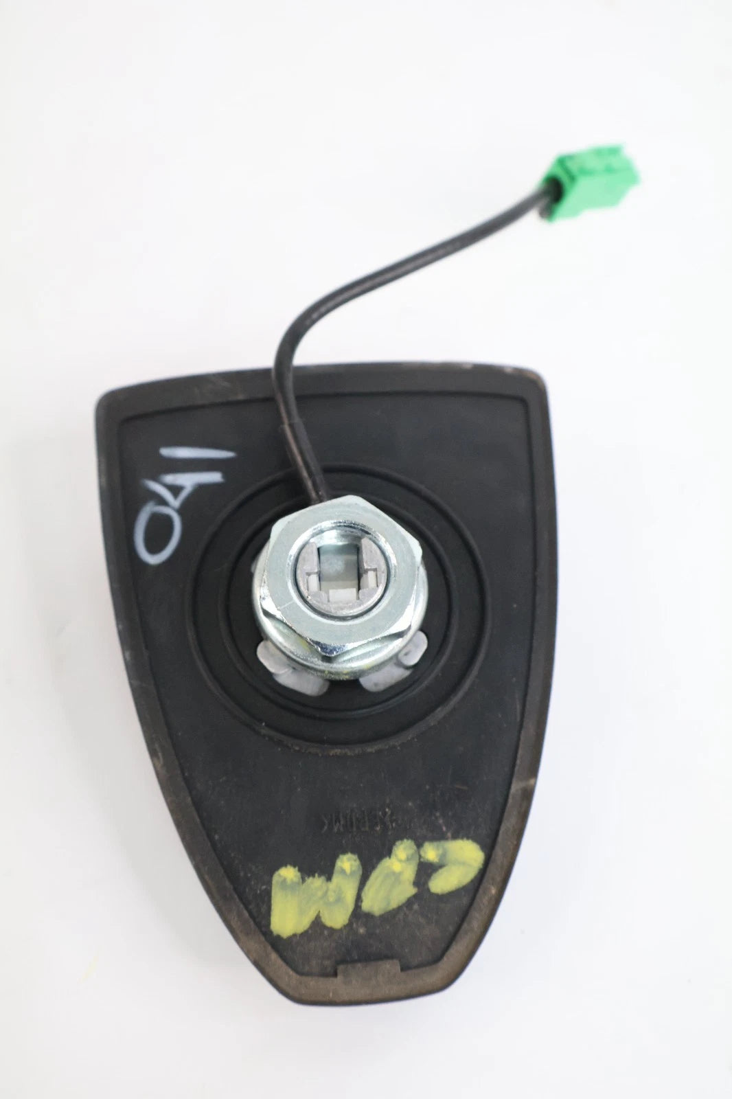 2013-2019 NISSAN SENTRA REAR UPPER ROOF SATELLITE RADIO ANTENNA BASE 28208-1EA0B
