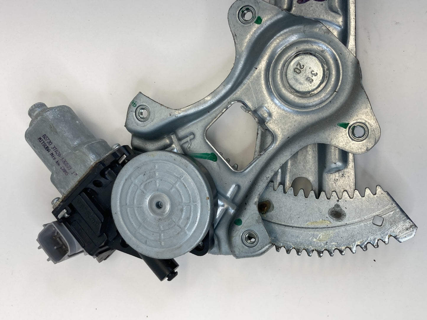 2013-2019 Nissan Sentra Rear Right Power Window Motor w/ Regulator 82730-3TA2A