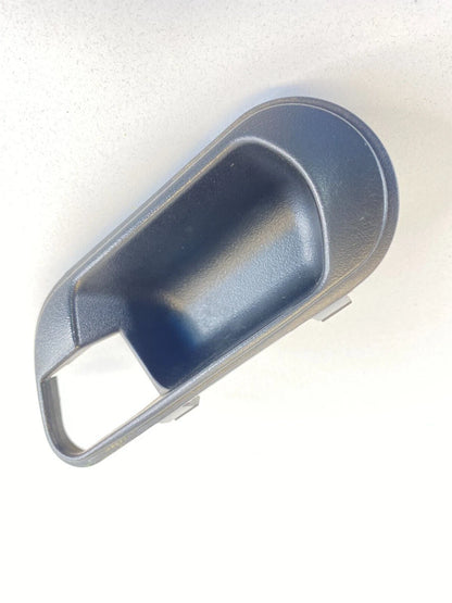 2005-2008 CHRYSLER CROSSFIRE FRONT LEFT DRIVER SIDE INNER DOOR HANDLE TRIM COVER