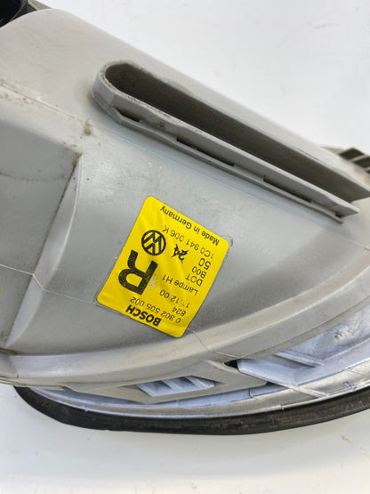 1998-2005 VW Volkswagen Beetle Front Right Headlight Headlamp 1C0-941-006K