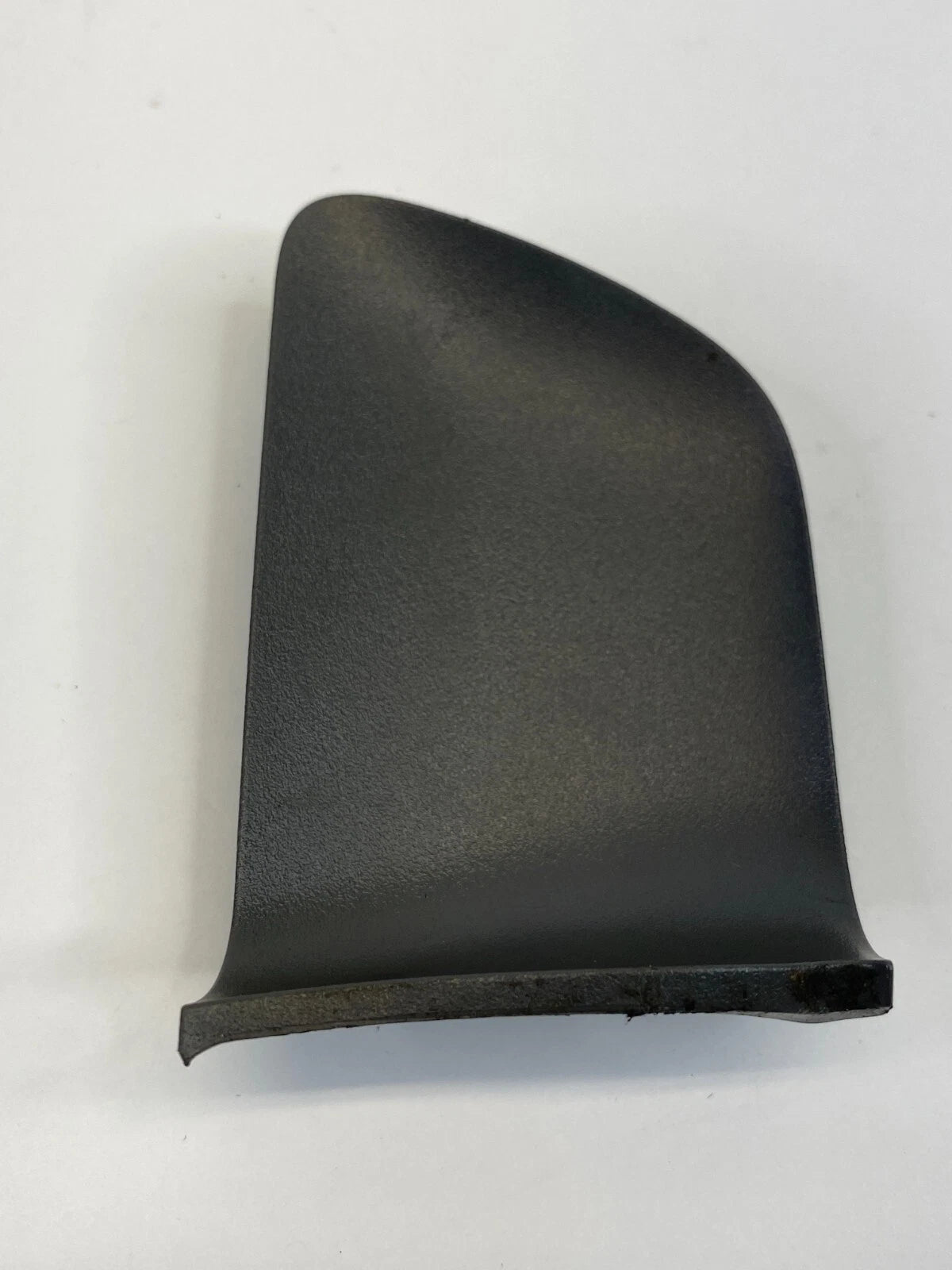 2002-2006 TOYOTA CAMRY REAR LEFT INNER DOOR PLUG SCREW COVER TRIM 69284-AA010
