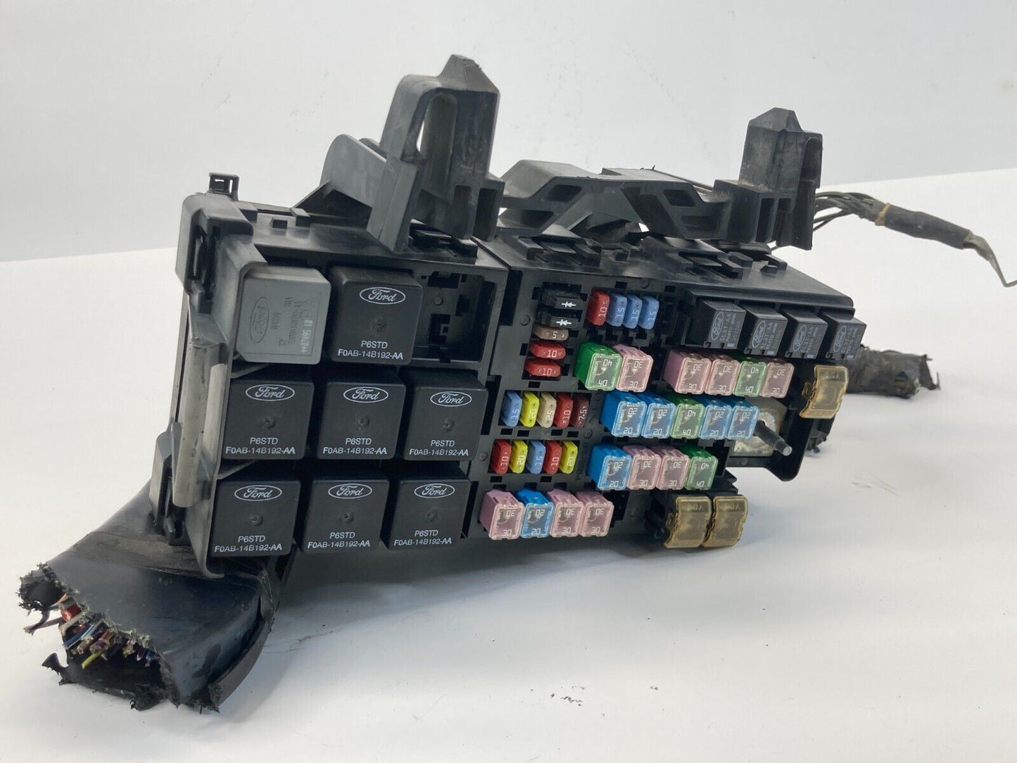 2009 2010 2011 2012 Ford Flex 3.5L A/T Under Hood Fuse Relay Box Fuse Box OEM