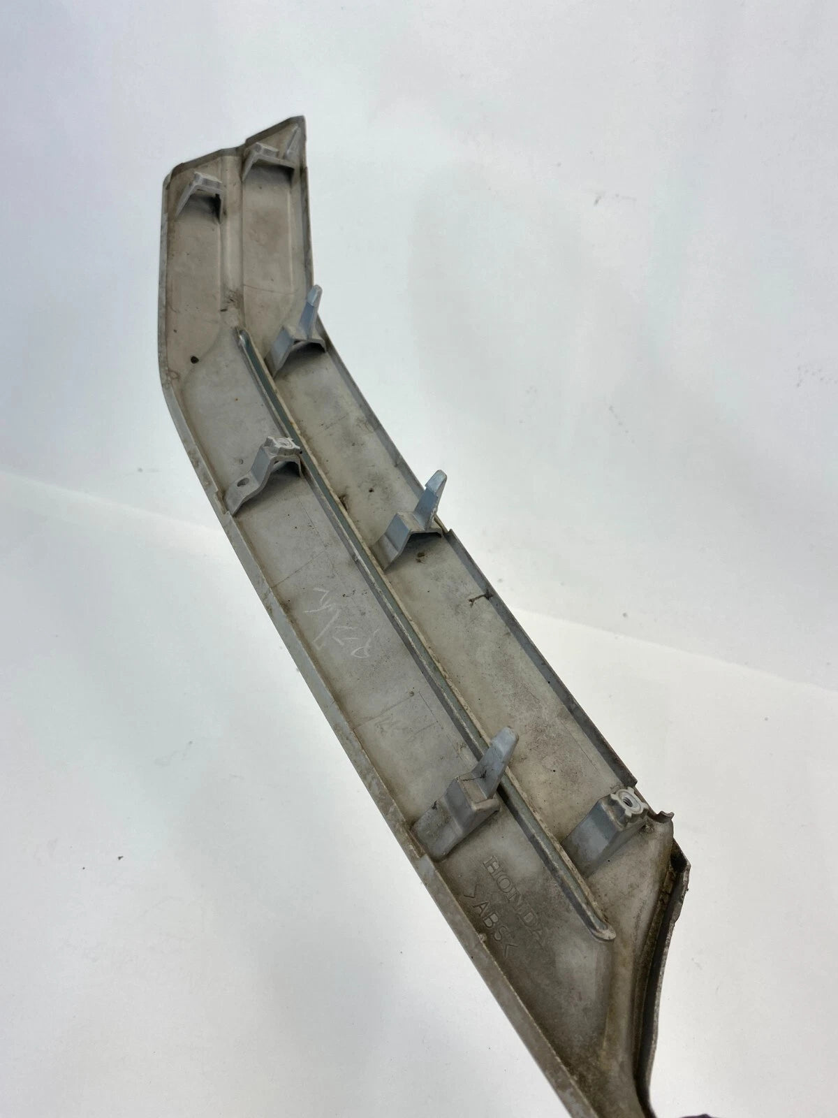 2012 HONDA ACCORD HYBRID FR BUMPER LOWER MOLDING GRILL 71125-TR2-A010 GREEN OEM