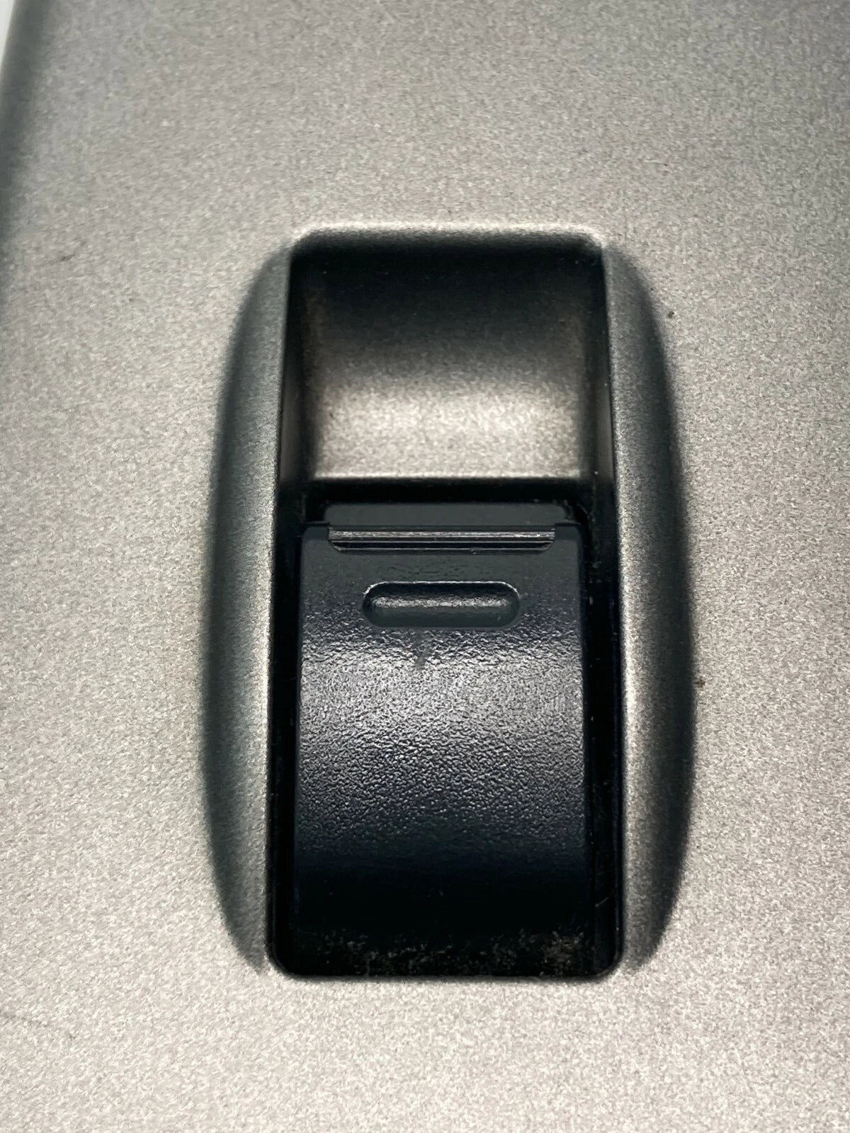 04-09 TOYOTA PRIUS REAR RIGHT DOOR WINDOW CONTROL SWITCH BEZEL OEM 7427147050
