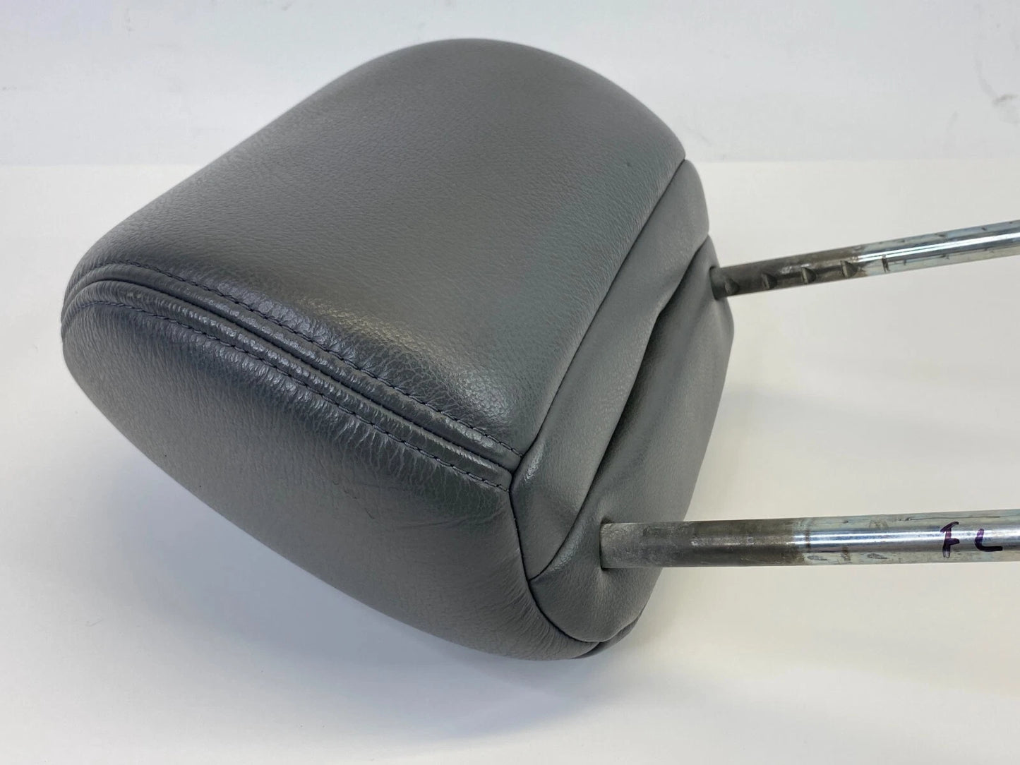 03 04 05 06 07 HONDA ACCORD SEDAN FRONT RIGHT SEAT HEADREST HEAD REST OEM