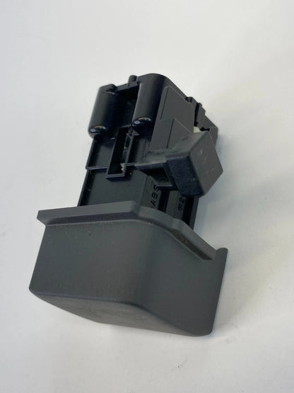 2010 2011 10 11 TOYOTA PRIUS GLOVE BOX LATCH LOCK RELEASE BUTTON OEM