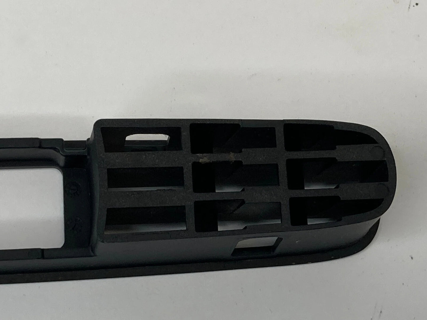 2006-2011 MERCEDES-BENZ ML350 DASH CENTER AIR VENT GRILLE DEFROST OEM
