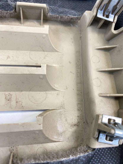 08-13 BUICK ENCLAVE INNER REAR LEFT QUARTER PANEL PRESSURE RELIEF VENT 15858033