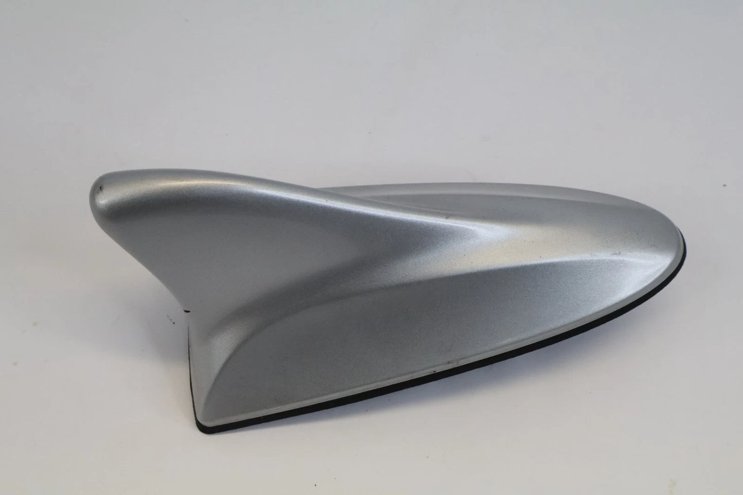 2011-2015 HYUNDAI ELANTRA ROOF MOUNT SHARK FIN RADIO ANTENNA 96210-3X000MTS