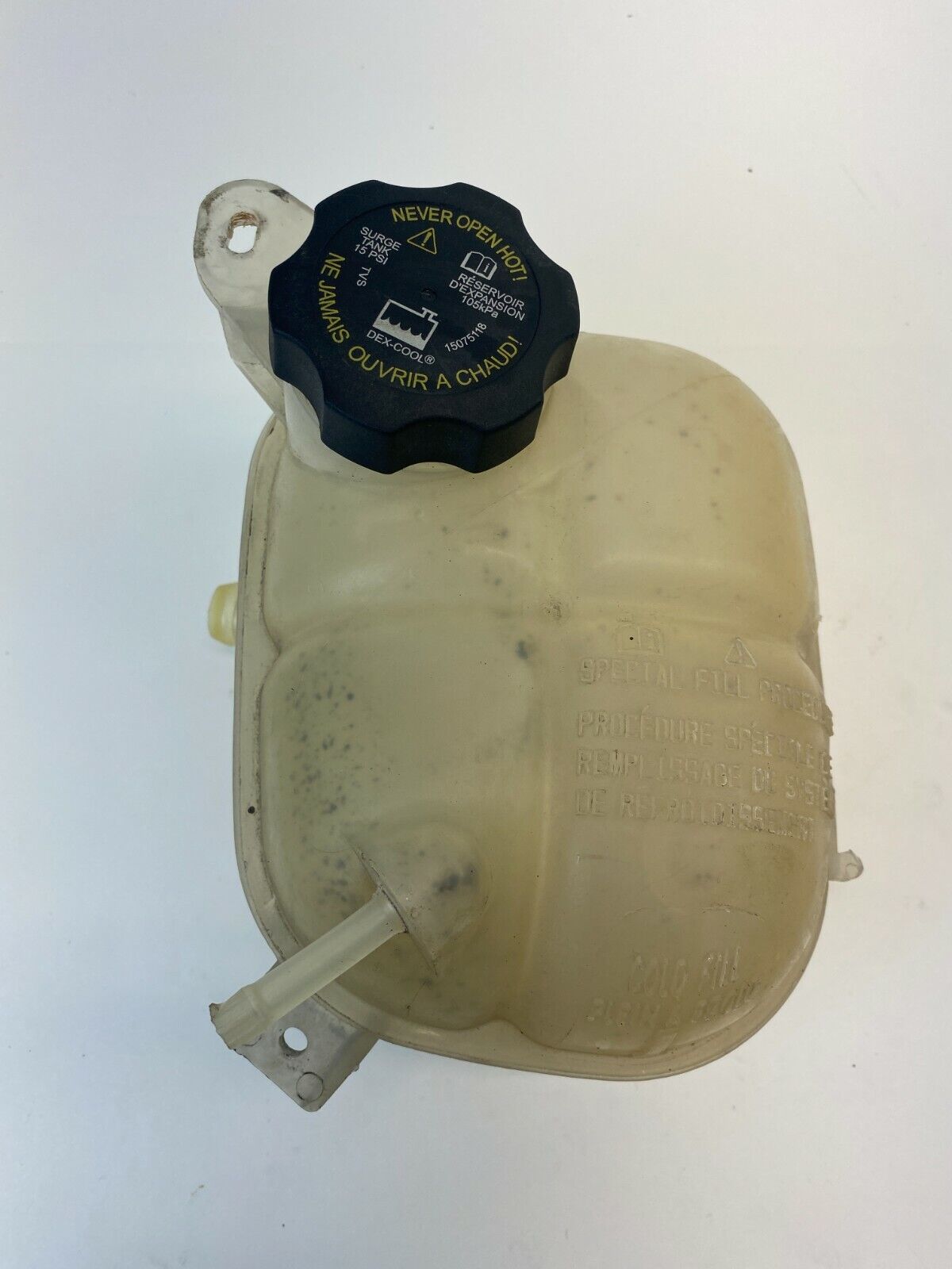 2005-2010 Chevrolet Cobalt Tank Reserve Radiator Reservoi Bottle 15218663 OEM