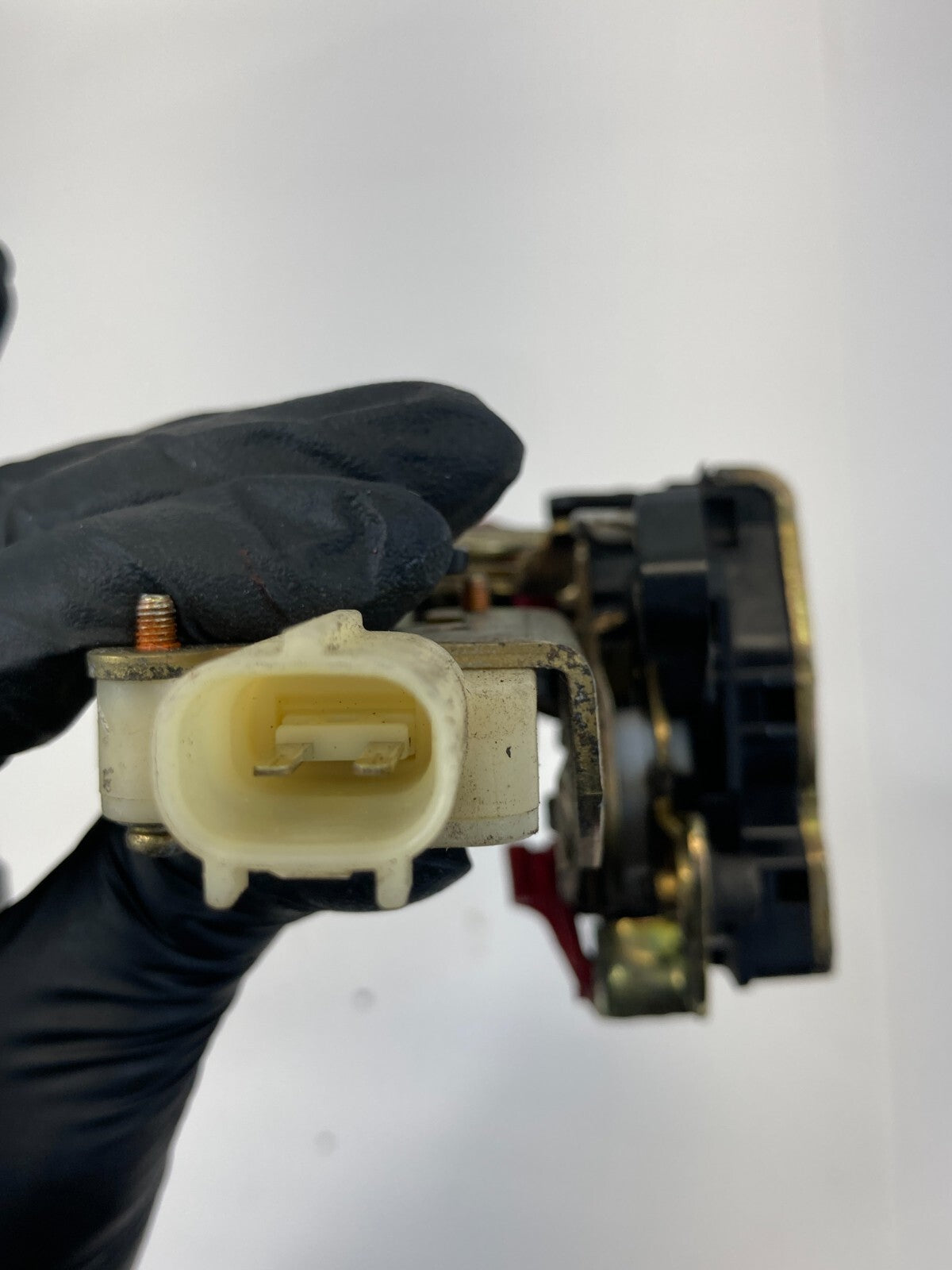 2002-2005 Chrysler PT Cruiser Front Right Side Door Lock Latch Release Actuator