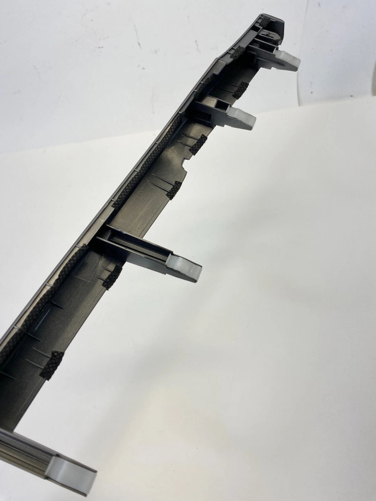 2017 2018 HYUNDAI ELANTRA DASH RIGHT TRIM MOLDING GARNISH COVER 84790-F3000-UN5
