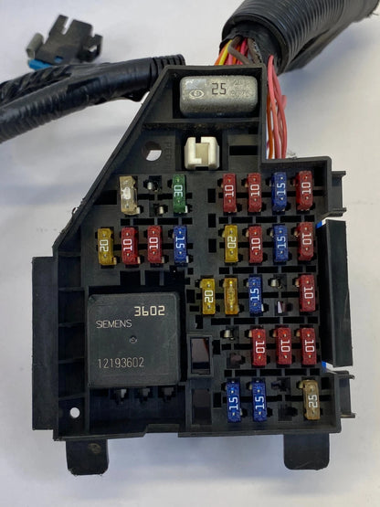 2000-2005 PONTIAC SUNFIRE COUPE INSTRUMENT PANEL FUSE BOX UNIT DRIVER SIDE OEM