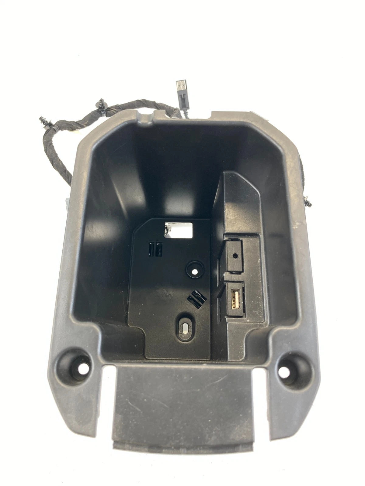 11-16 CHEVY CRUZE CENTER CONSOLE INTERNAL COMPARTMENT BOX W/ AUX USB PORT OEM