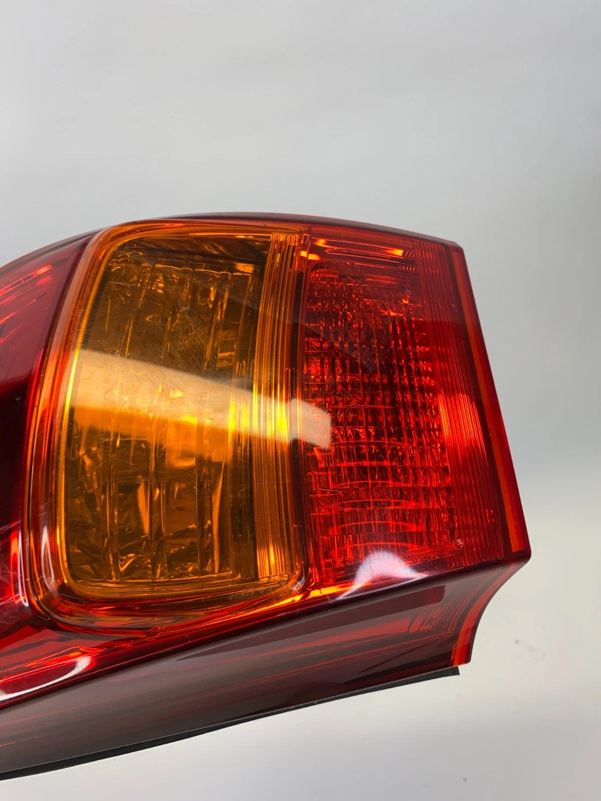 2009 2010 LEXUS IS250 SEDAN REAR RIGHT OUTER TAILLIGHT TAIL LIGHT LAMP OEM