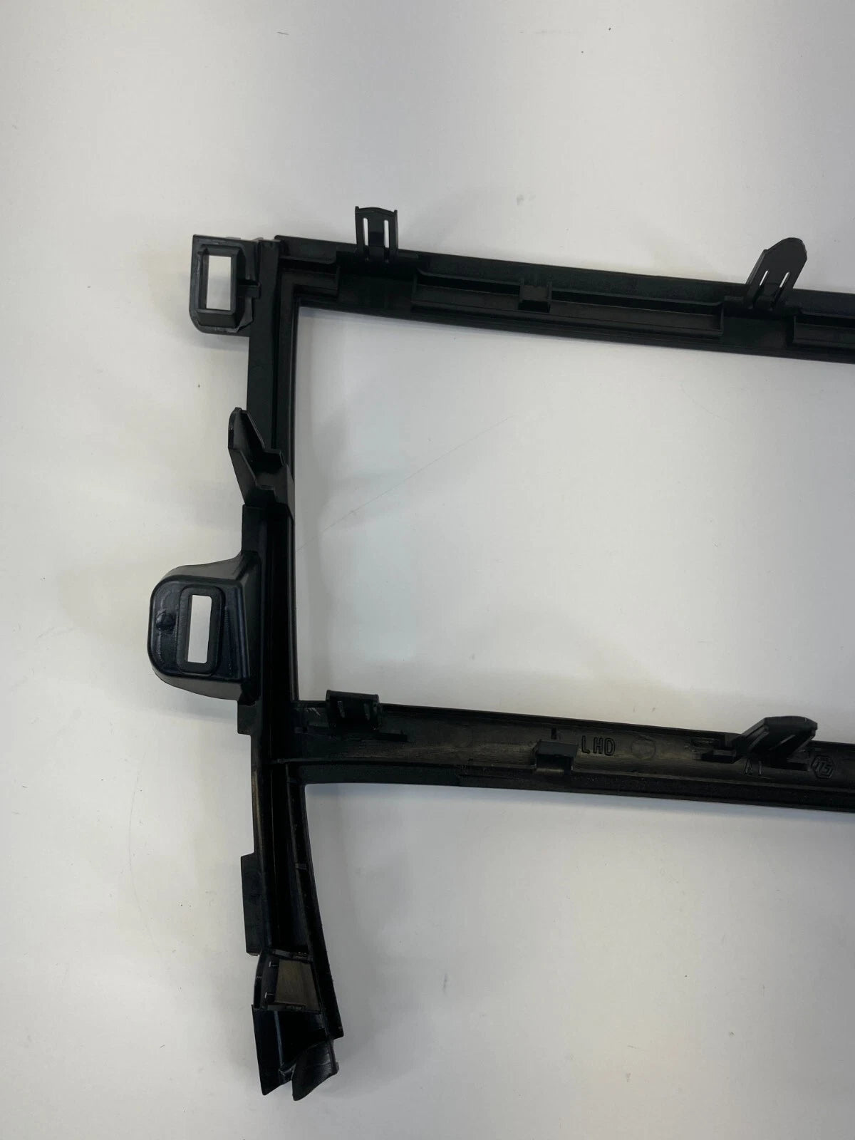 2010-2015 TOYOTA PRIUS DASH RADIO SCREEN BEZEL TRIM PIECE 5547447080 OEM