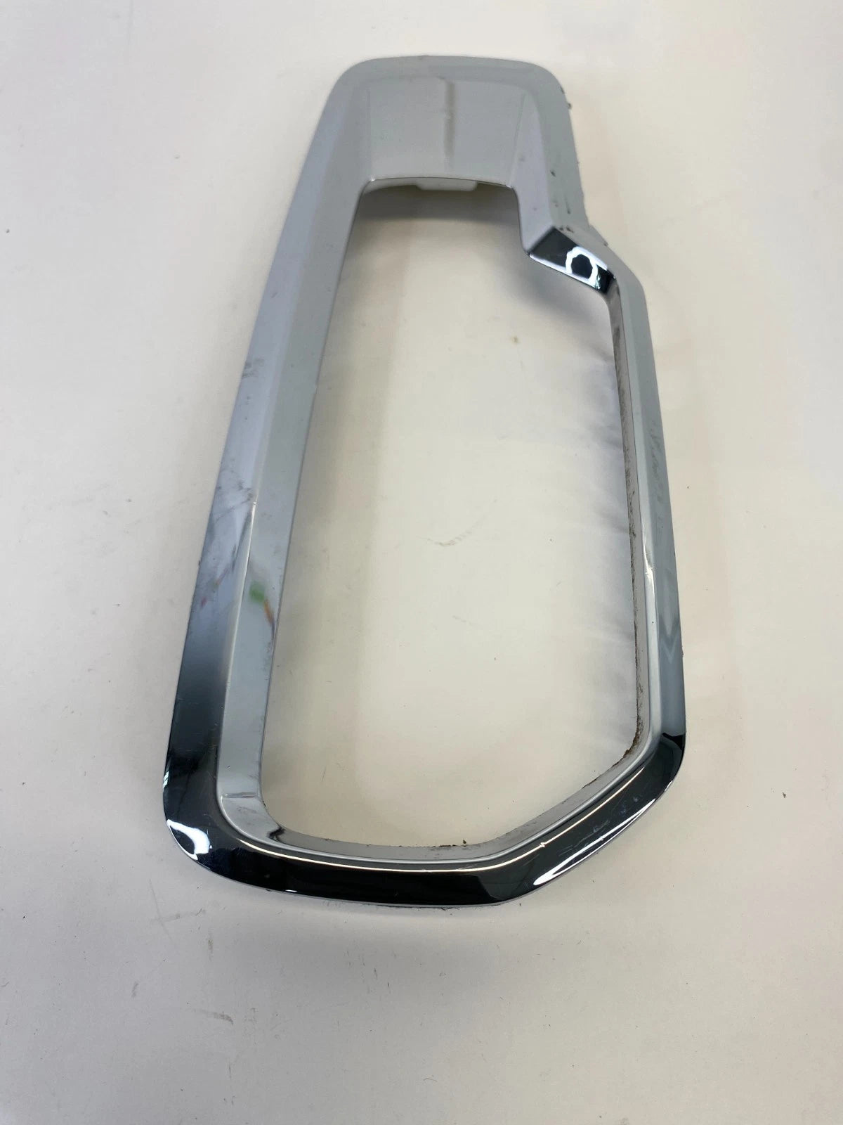 07-17 CHEVY EQUINOX CENTER CONSOLE GEAR SHIFTER BEZEL TRIM CHROME 20885260 OEM