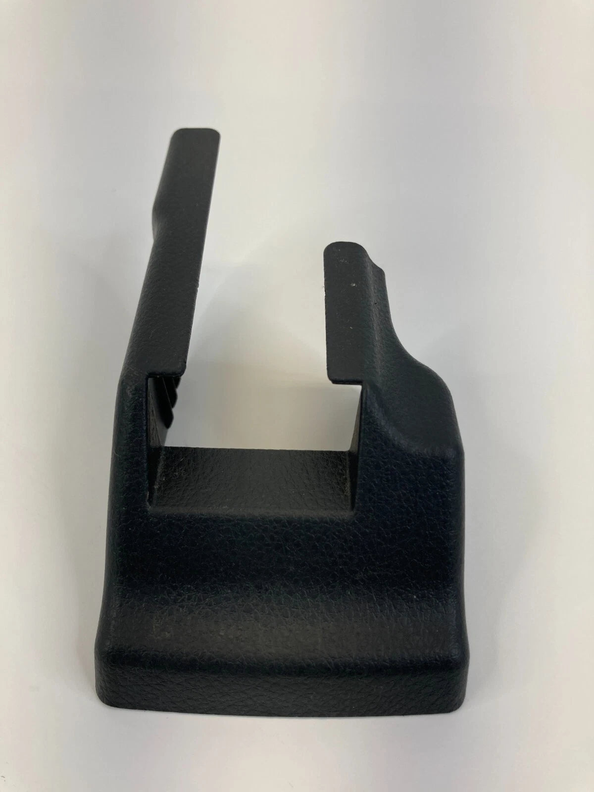 03 04 05 06 07 NISSAN MURANO SIDE SEAT RAIL TRACK END COVER TRIM BEZEL OEM