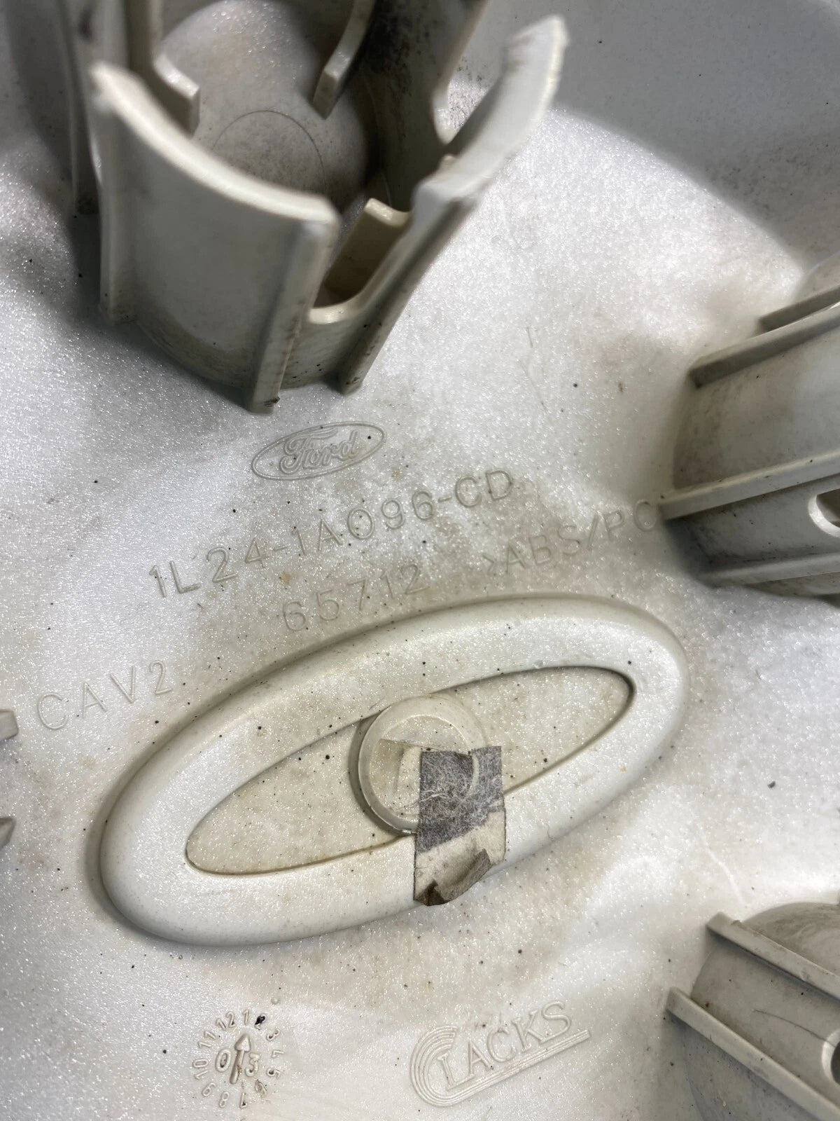2002 2003 FORD EXPLORER SUV 4-DR WHEEL CENTER CAP HUBCAP 1L24-1A096-CD