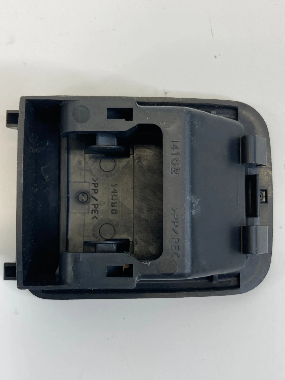 05 06 07 08 09 10 SCION TC BACK REAR SEAT CHILD SEAT ANCHOR HOOK COVER TRIM OEM