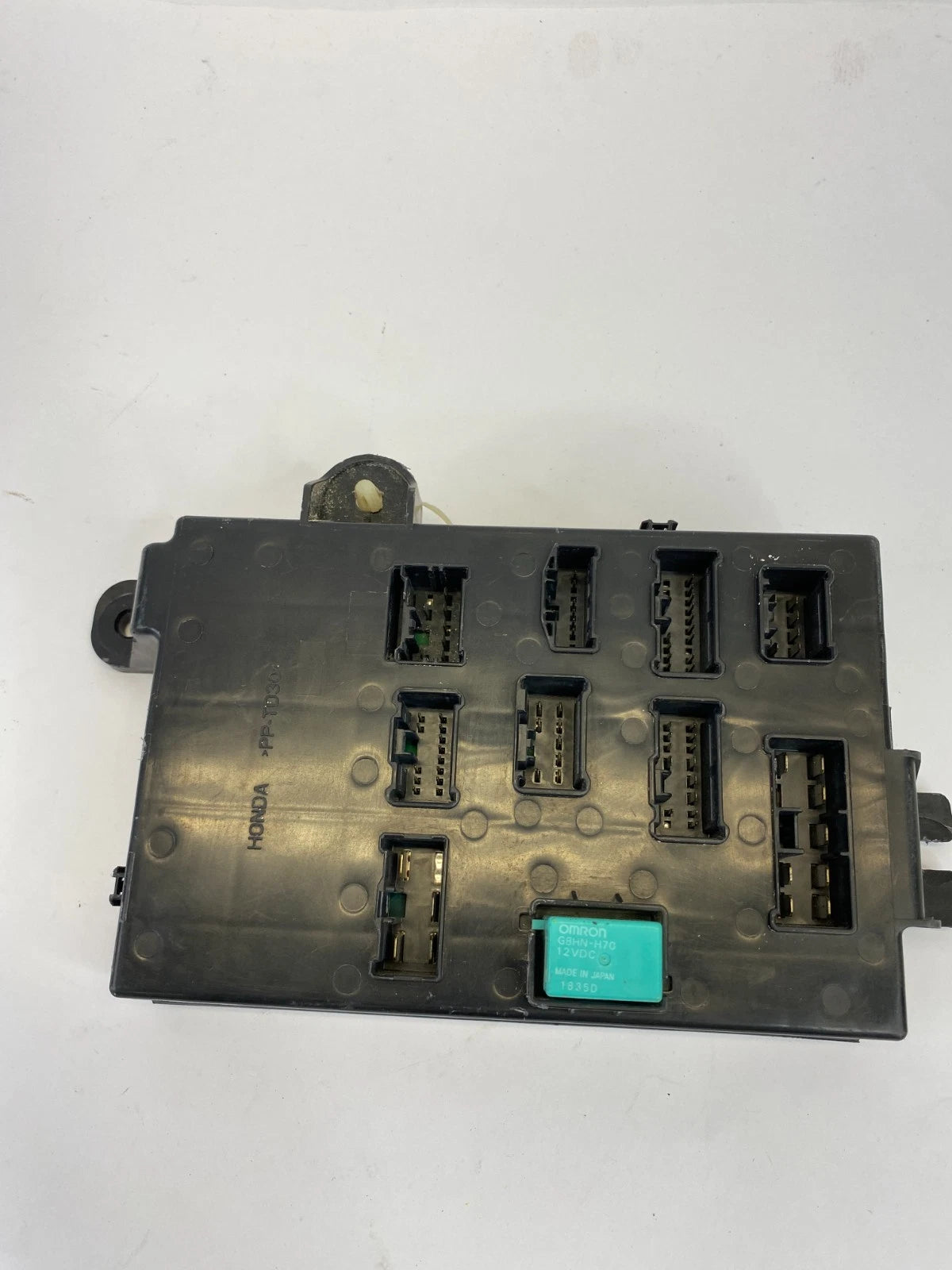 05-10 HONDA ODYSSEY 3.5L BODY FUSE RELAY BOX CONTROL MODULE BCM 3822ASHJA000 OEM