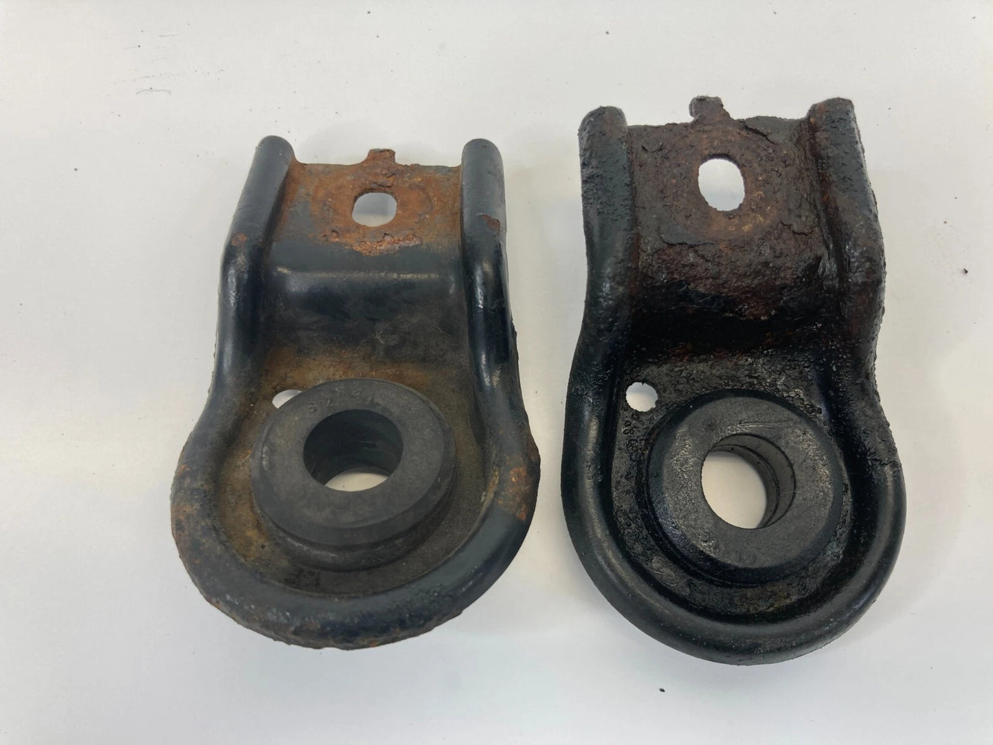 1999-2004 99-04 HONDA ODYSSEY RADIATOR UPPER MOUNT SUPPORT BRACKETS SET OEM
