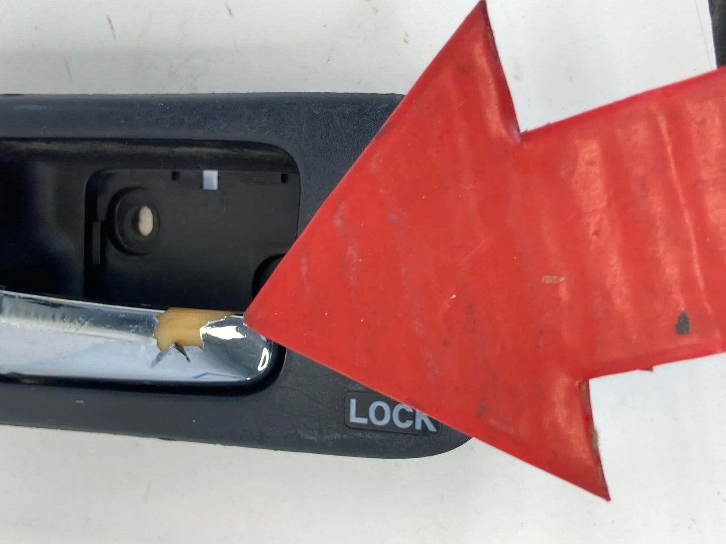 01-05 HONDA CIVIC SEDAN FRONT LEFT SIDE INTERIOR DOOR HANDLE W LOCK SWITCH OEM