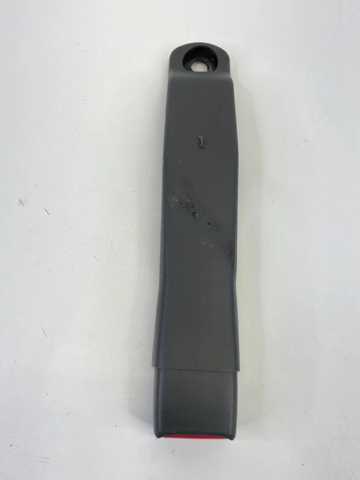 99-05 PONTIAC GRAND AM FRONT RIGHT PASSENGER SIDE SEAT BELT BUCKLE ASSEMBLY OEM