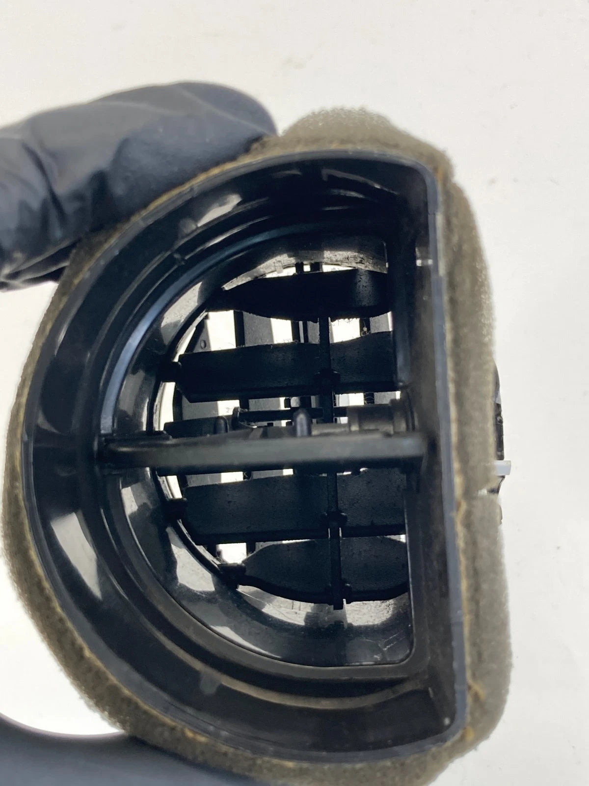 2012-2015 CHEVY CAPTIVA FR CENTER DASH LEFT SIDE A/C AIR VENT OUTLET GRILLE OEM