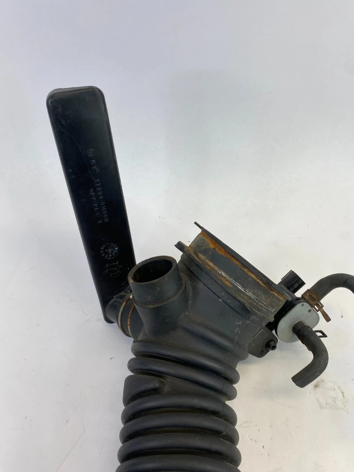 07-11 TOYOTA CAMRY 2.4L AIR CLEANER INTAKE HOSE TUBE RESONATOR OEM 178800H090