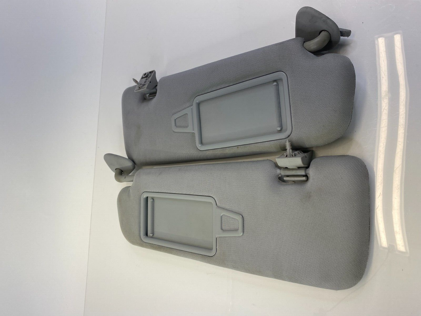 2011-2014 Hyundai Sonata Sunvisor Sun Visor Shade Left Right Set Pair w/ Clips