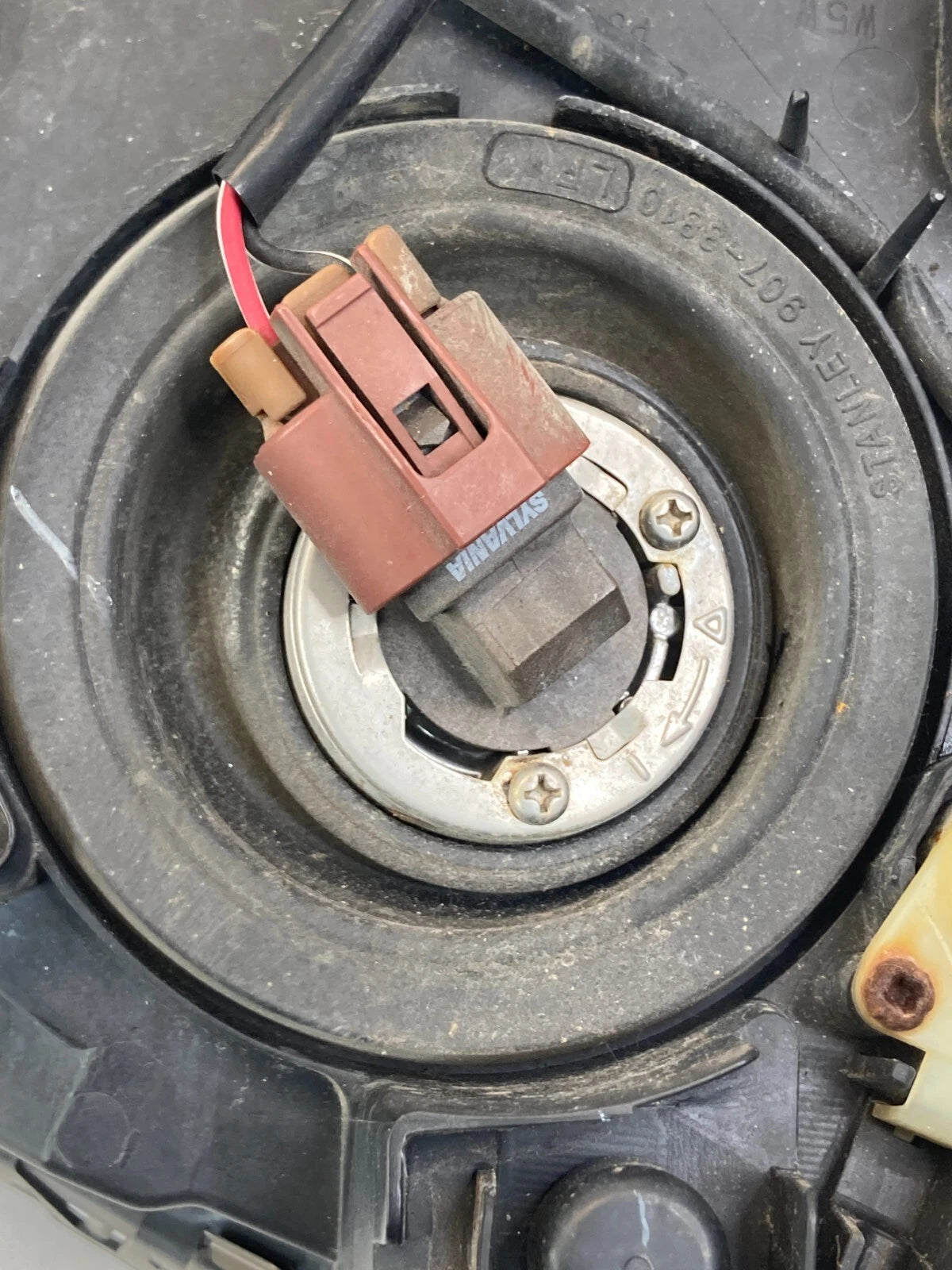 2008-2015 MITSUBISHI LANCER FRONT LEFT DRIVER HEADLIGHT HEADLAMP HALOGEN OEM