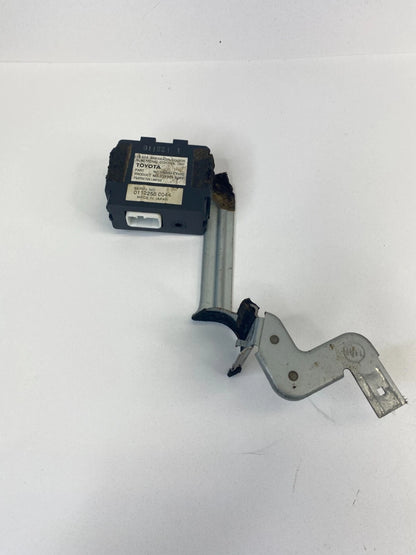03-08 TOYOTA MATRIX GLASS BREAKAGE SENSOR SECURITY CONTROL ECU 89020-YY020 OEM