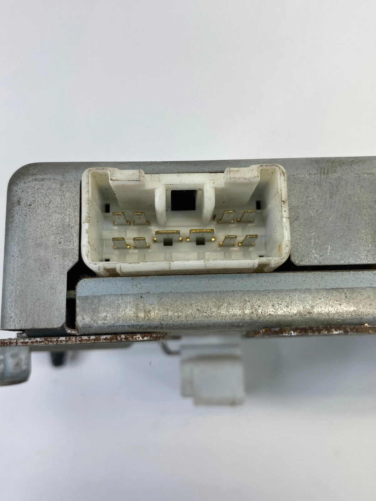 1998-2005 LEXUS GS300 SEAT POSITION MEMORY CONTROL MODULE 89710-30090 OEM