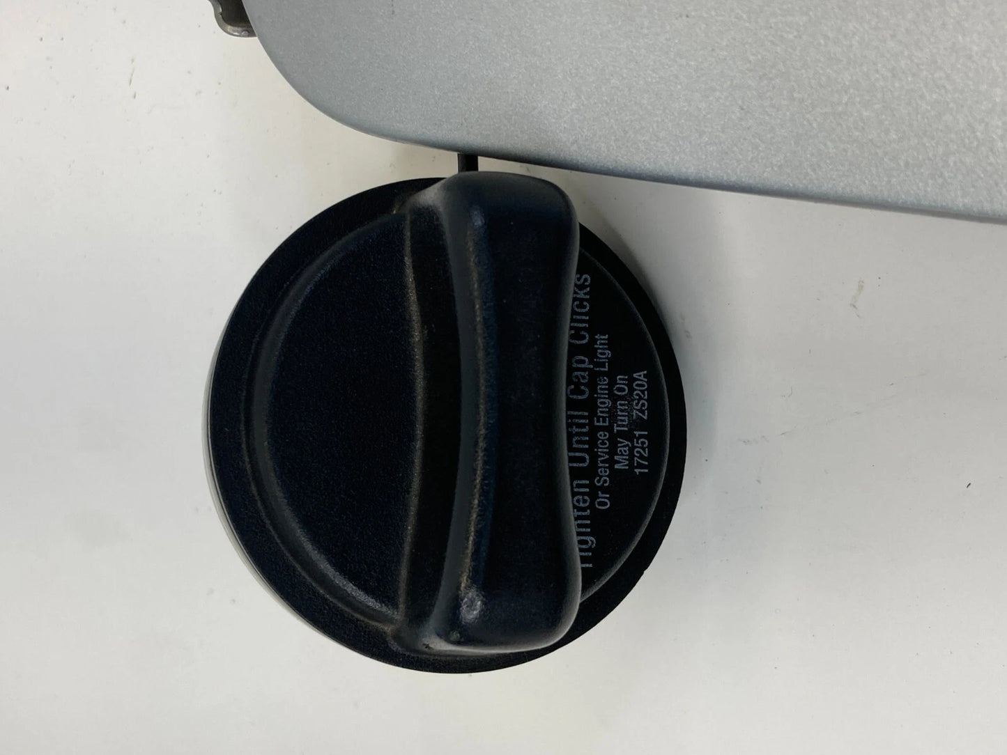 2004-2010 INFINITI QX56 FUEL FILLER GAS DOOR LID COVER W/ TANK CAP OEM