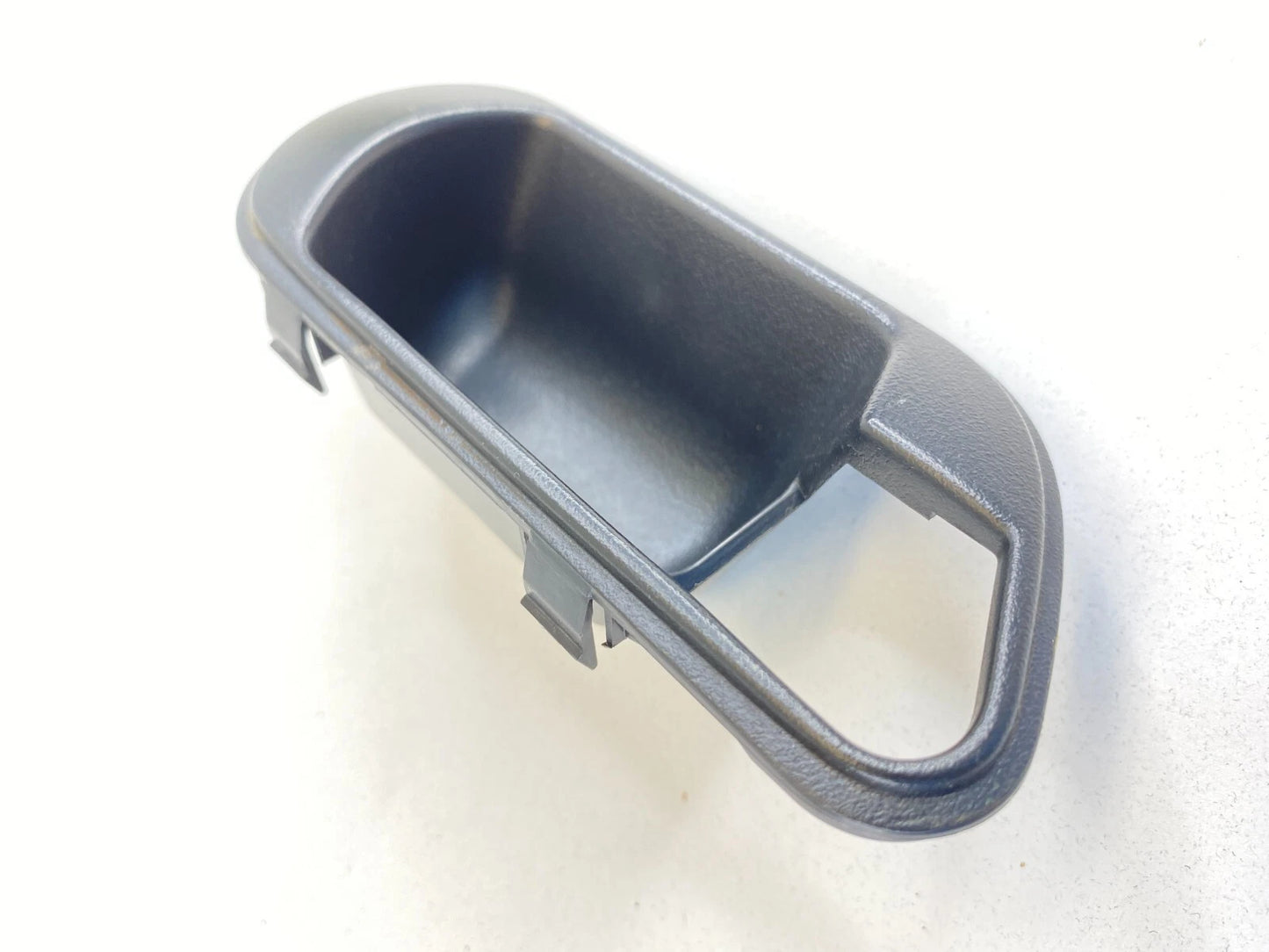2005-2008 Chrysler Crossfire Front Right Passenger Inner Door Handle Trim Cover