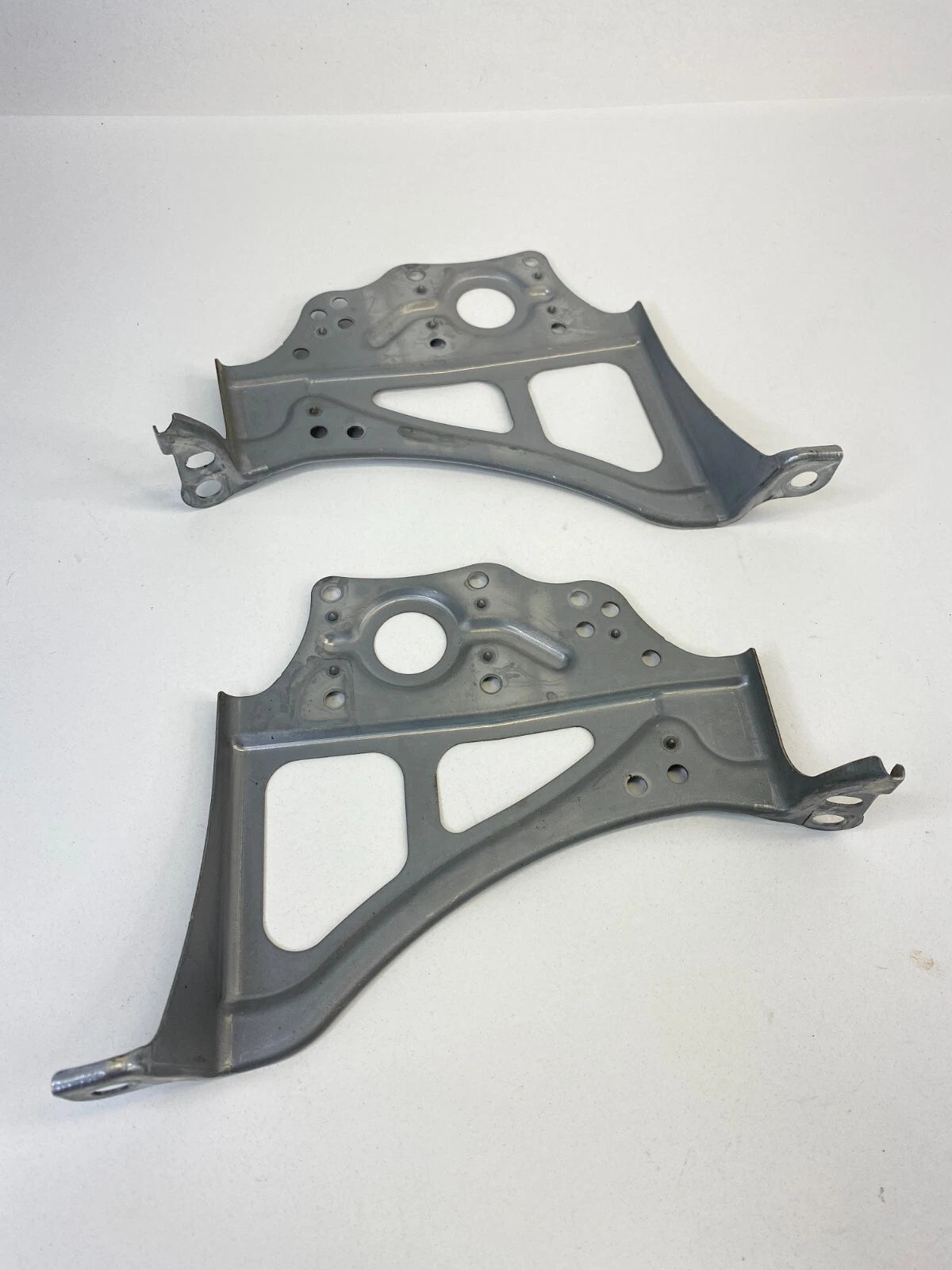 04 05 06 07 08 09 TOYOTA PRIUS CENTER DASH RADIO MOUNT BRACKETS SET LH RH OEM