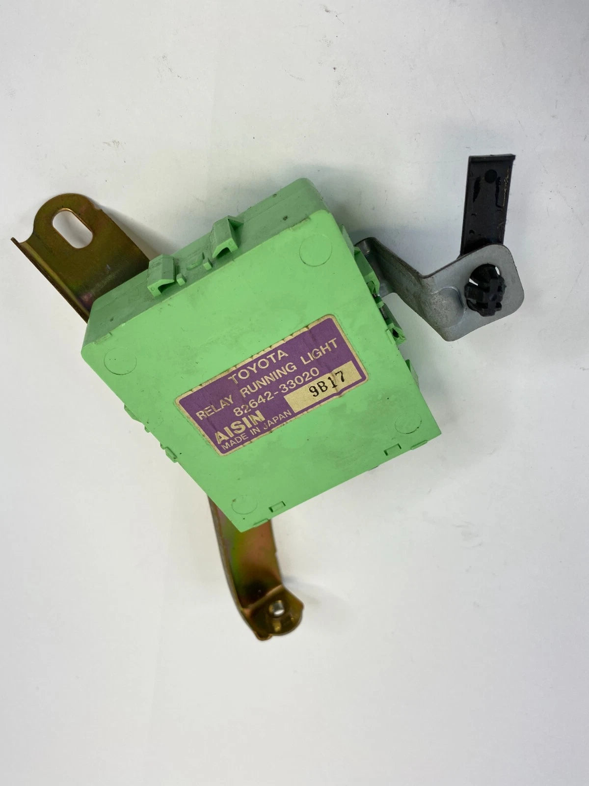 1998-2005 LEXUS GS300 RELAY RUNNING LIGHT CONTROL MODULE UNIT 82642-33020 OEM