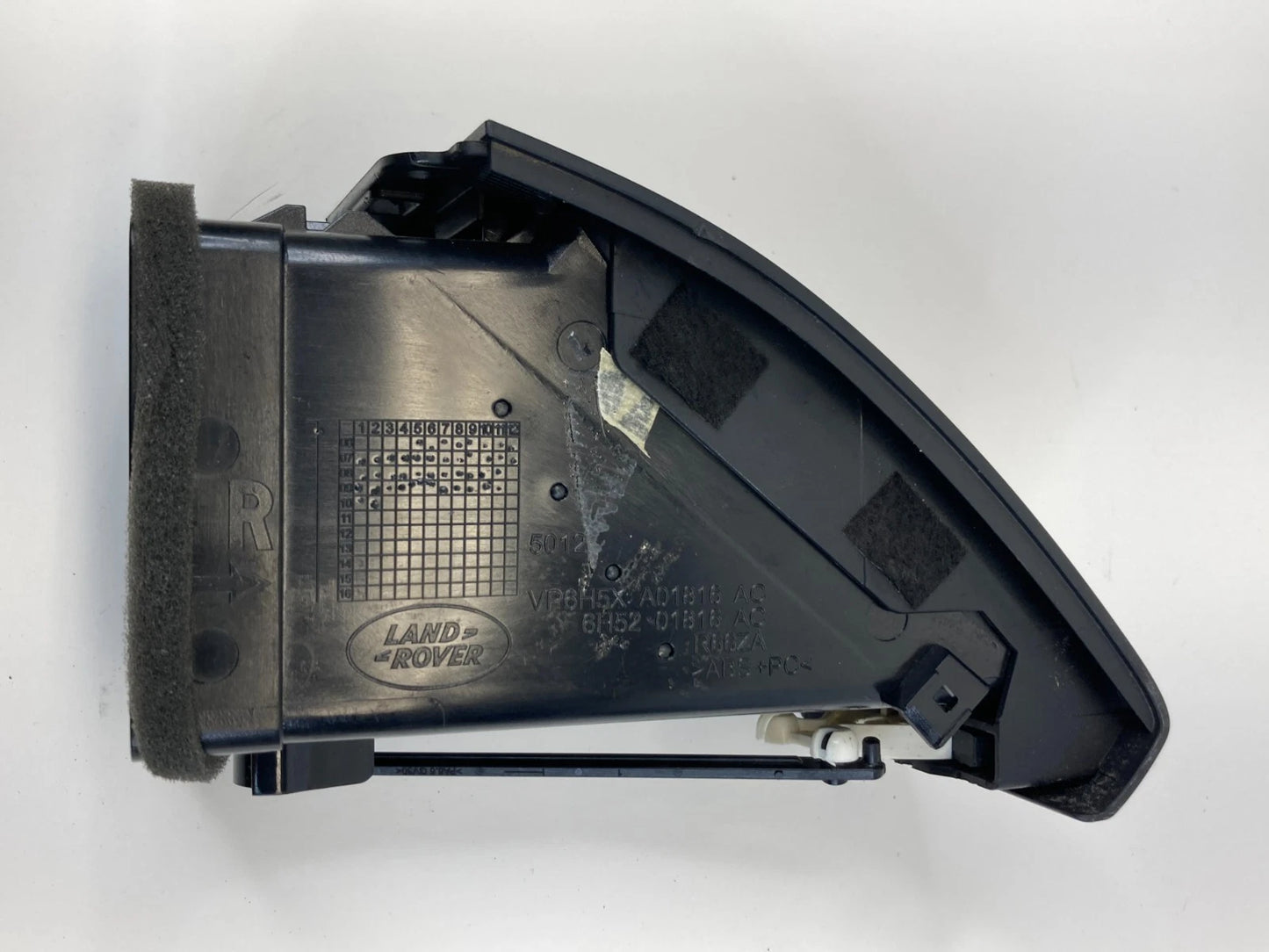 08-12 LAND ROVER LR2 DASH RIGHT SIDE OUTER A/C AIR VENT GRILLE 6H52-01816-AC OEM