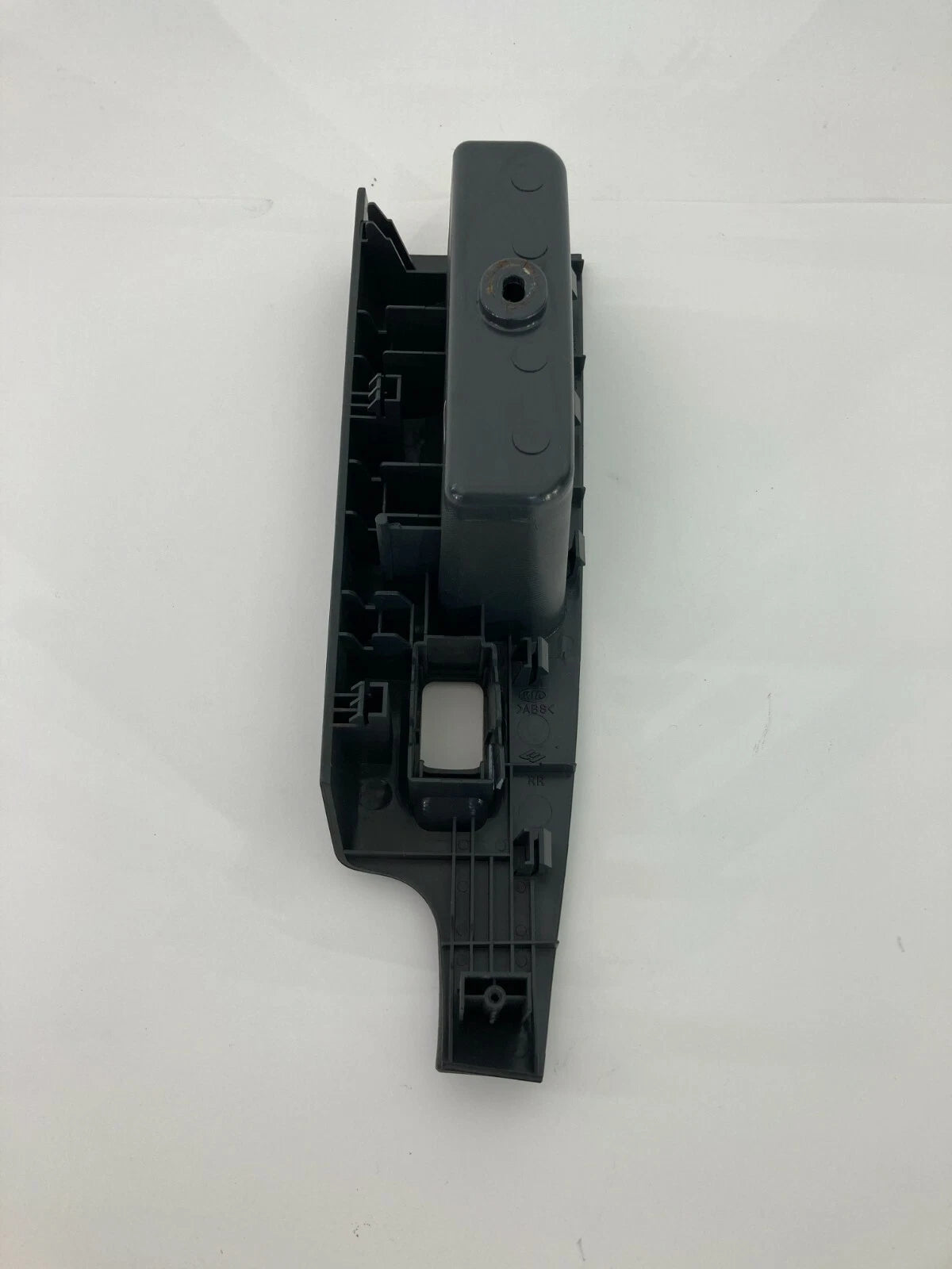 2003-2006 KIA SORENTO REAR RIGHT DOOR WINDOW SWITCH BEZEL TRIM COVER 478525-A110
