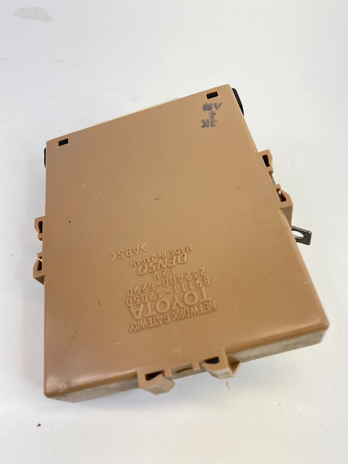 06-09 TOYOTA PRIUS MULTIPLEX NETWORK GATEWAY ECU MODULE COMPUTER OEM 89111-47050