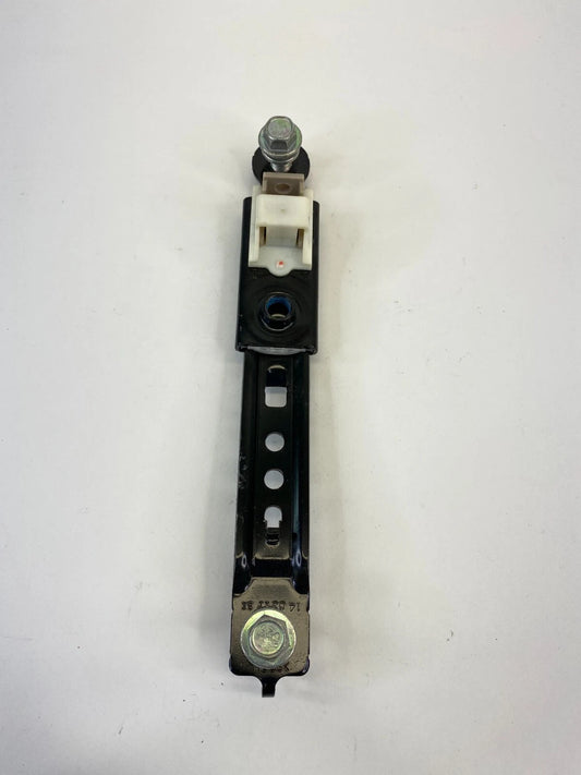 2011-2016 HYUNDAI ELANTRA REAR RIGHT SEAT BELT ADJUSTER HEIGHT BRACKET SUPPORT