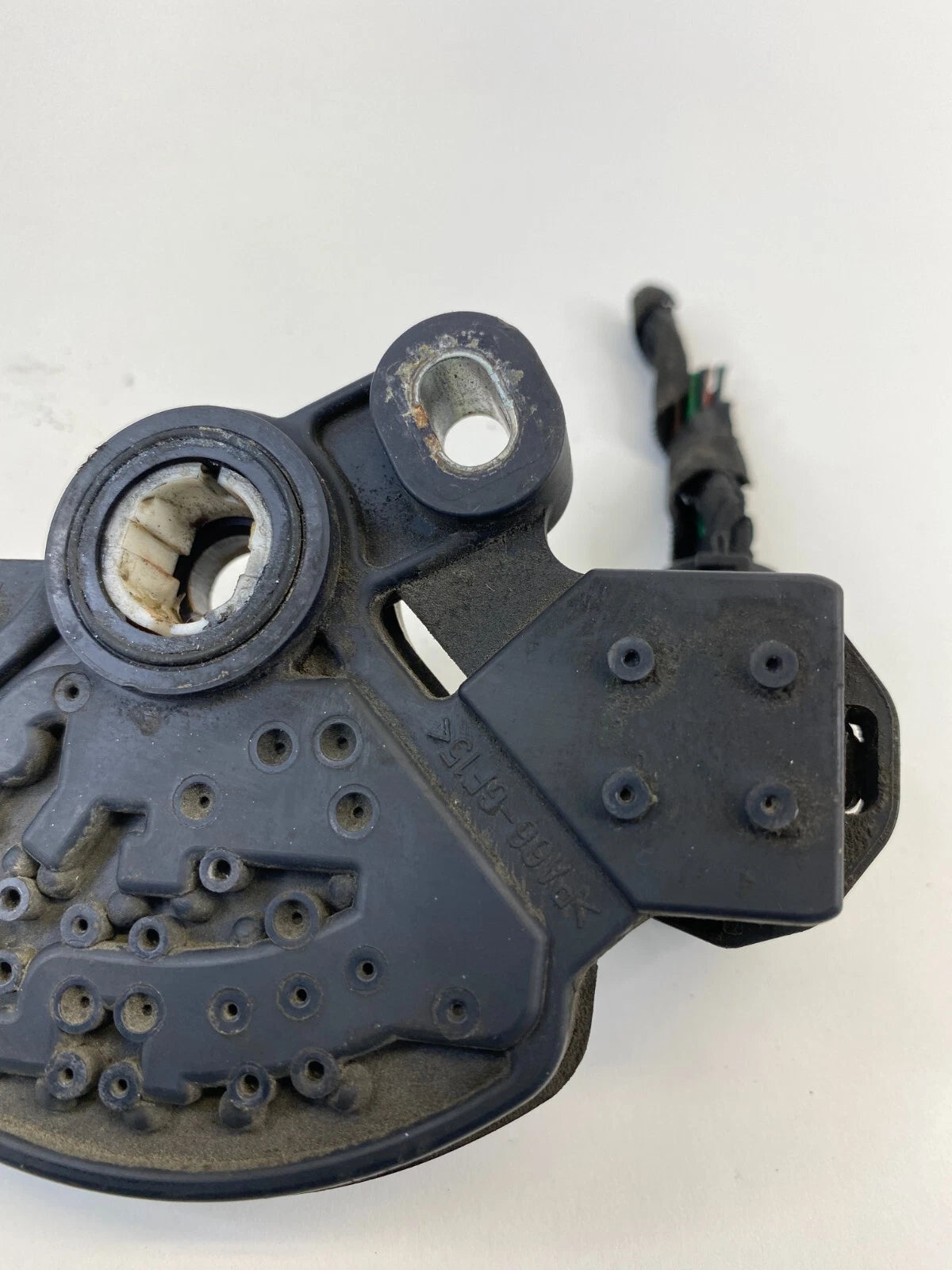 1999-2010 HYUNDAI SONATA 2.4L 16V GEAR POSITION SENSOR NEUTRAL SAFETY SWITCH OEM