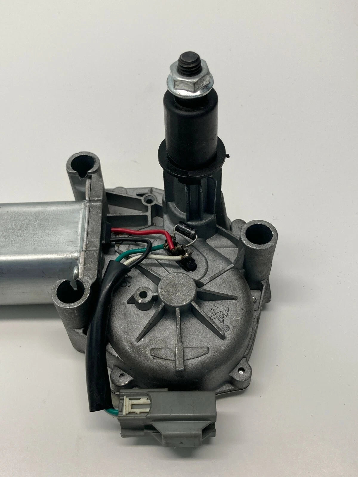 01-03 CHRYSLER TOWN & COUNTRY REAR WINDSHIELD LIFTGATE WIPER MOTOR WPM3018 OEM